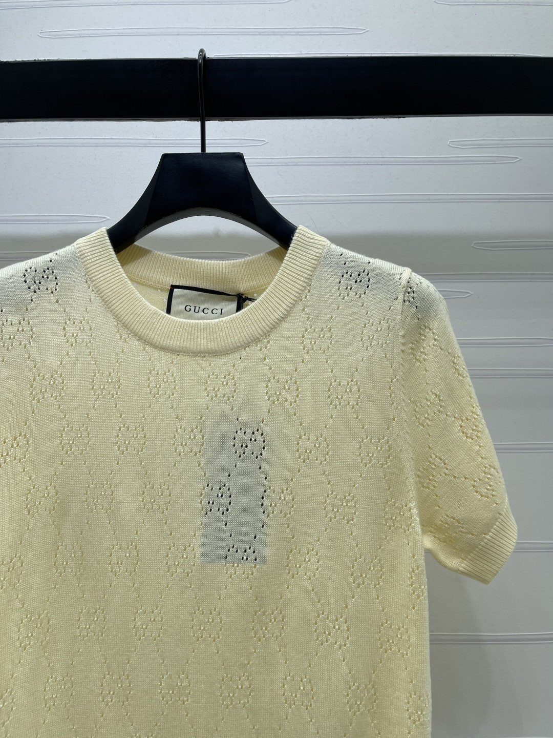 Women's short sleeves